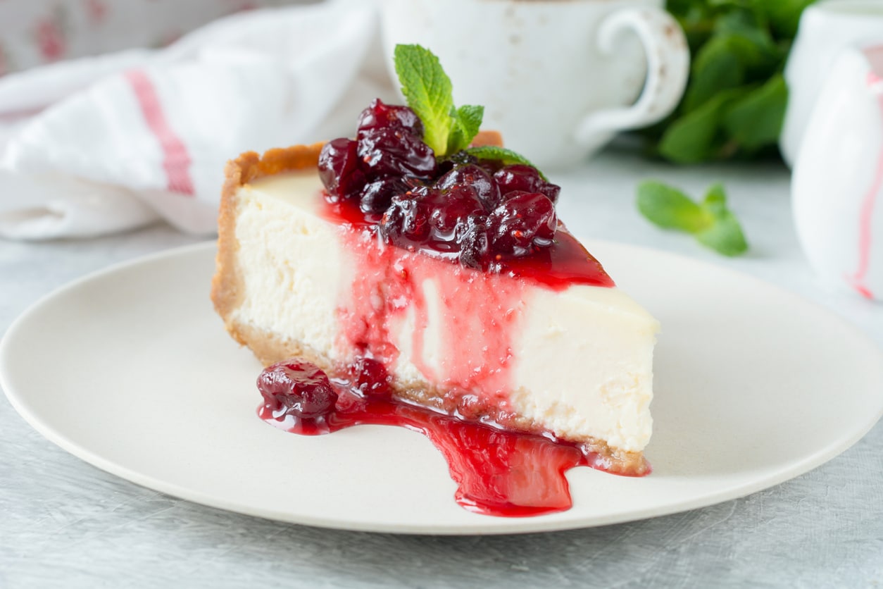 HyVee Recalls Cheesecake for Salmonella Risk