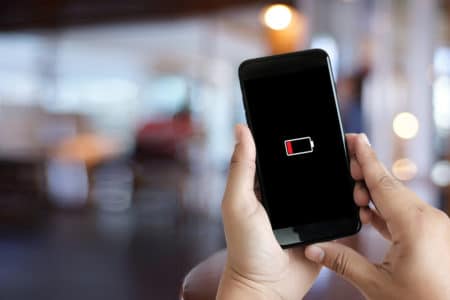 Apple Offers $25 Cash for iPhone Battery Slowdown Settlement