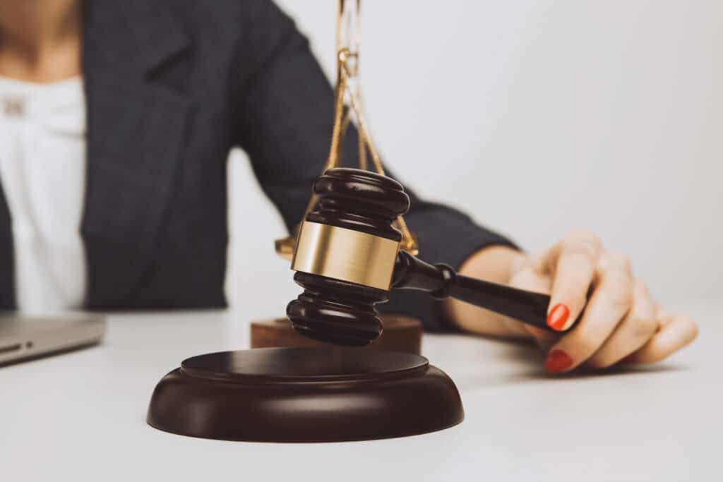 Sunbeam Pressure Cooker Trial Underway in Florida for Burned Woman
